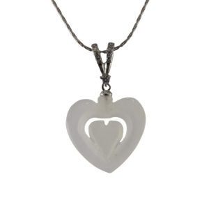 银色V形吊环桃心吊坠