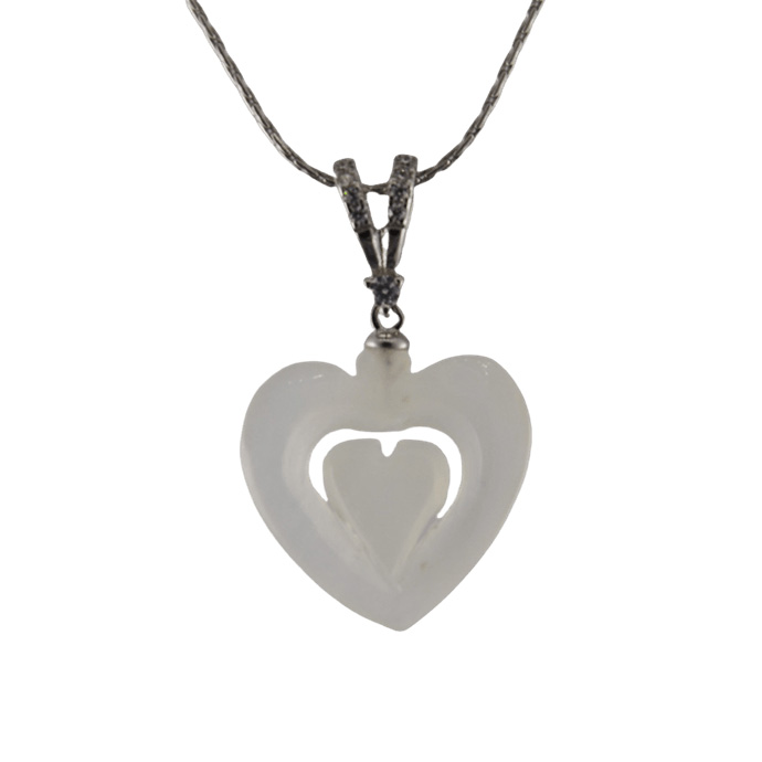 银色V形吊环桃心吊坠