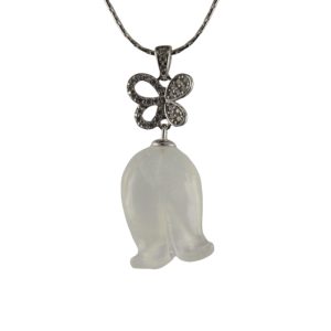 银色蝴蝶形吊环铃兰花吊坠