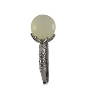 银色花纹珠子戒指