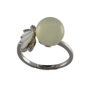 银色贝壳蝴蝶形珠子戒指