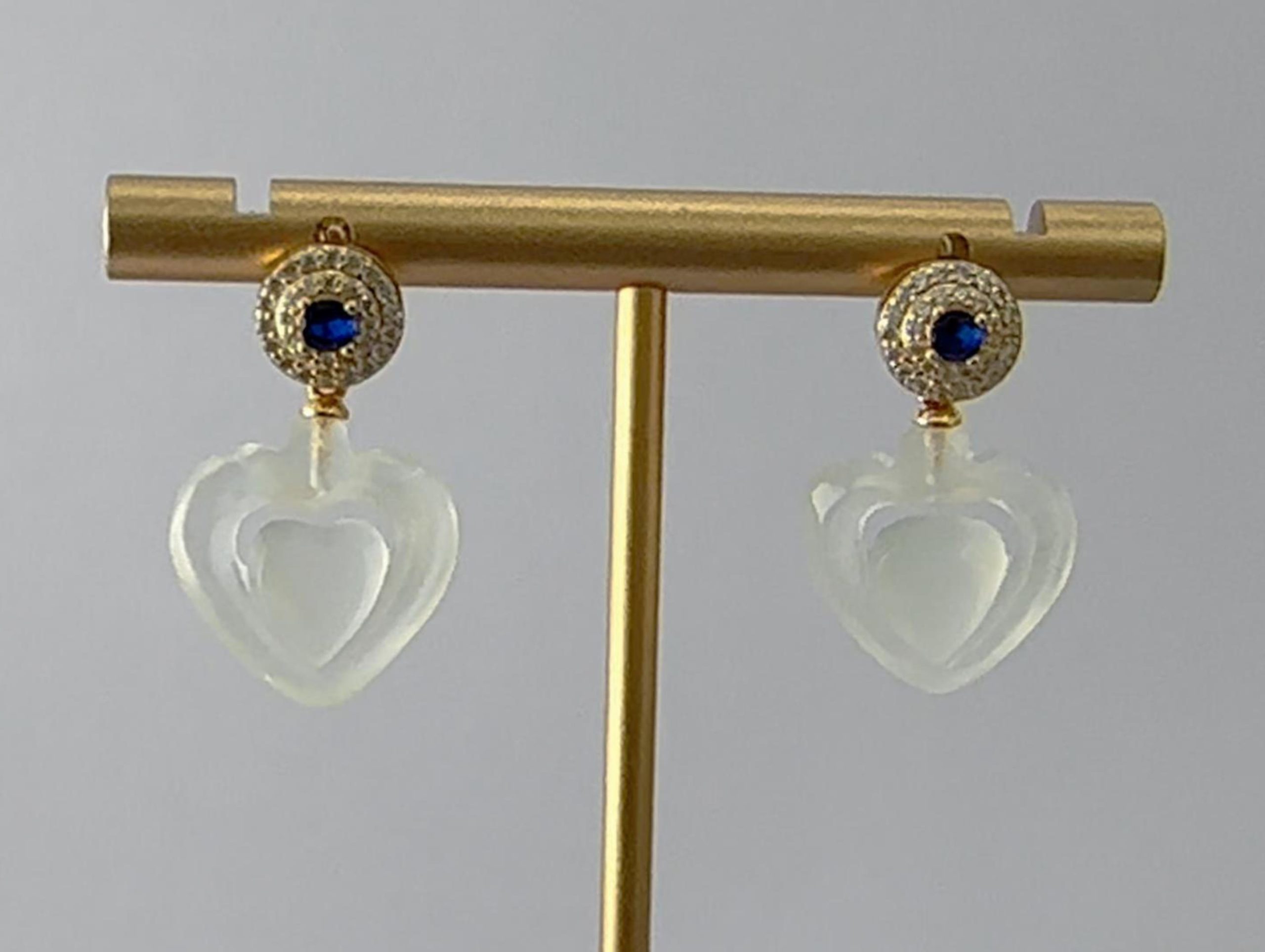 金色圆圈坛桃心耳钉 - 图片 3