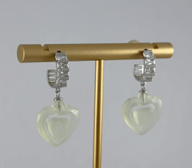 银色C形桃心耳钉 - 图片 3