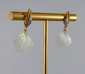 金色凤羽形贝壳耳钉 - 图片 3