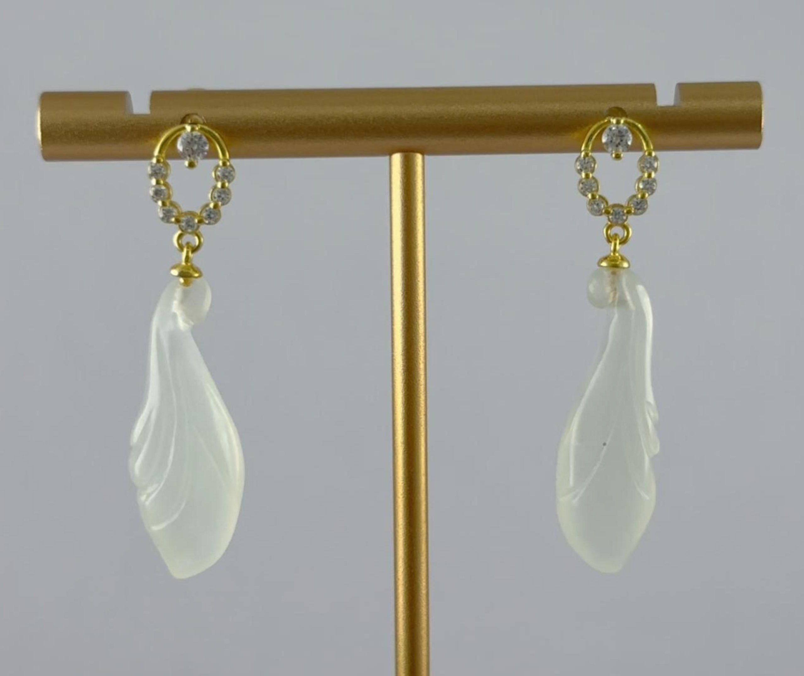 金色银圈形玉兰花耳钉 - 图片 4