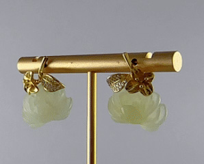 金色带叶花朵形小牡丹花耳钉 - 图片 3