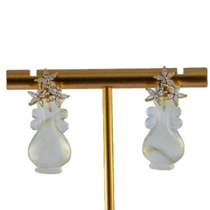 金色花瓣冠形如意瓶耳钉