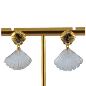 金色贝壳形贝壳耳钉