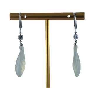 银色1颗水钻玉兰花耳钩