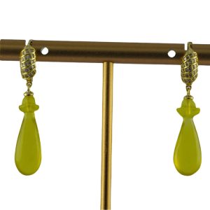 金色密镶盾牌形平安瓶耳环