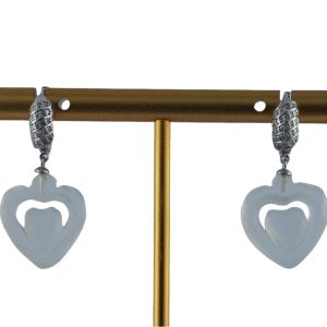 银色密镶盾牌形桃心耳环