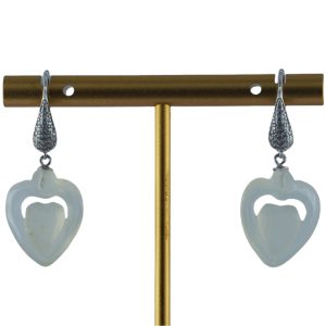 银色满镶水滴形桃心耳环