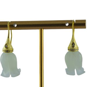 金色圆锥形铃兰花耳环