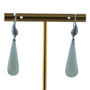 银色水滴形锥形水滴耳钩