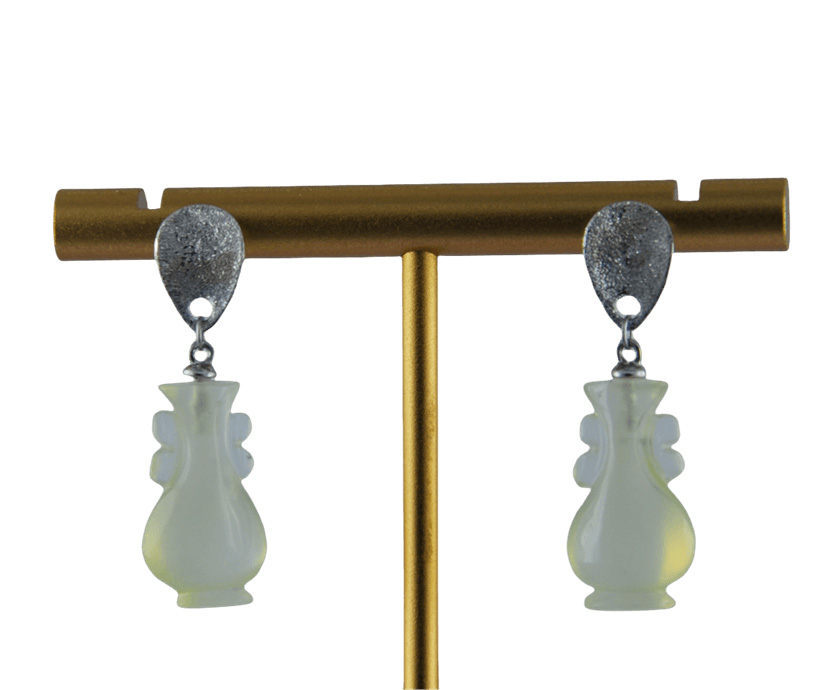 银色水滴形如意瓶耳钉