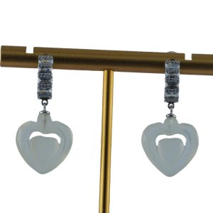 银色C形桃心耳钉