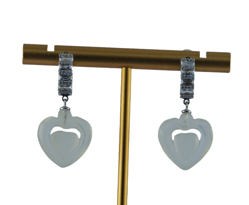 银色C形桃心耳钉