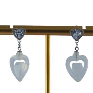 银色桃心形桃心耳钉