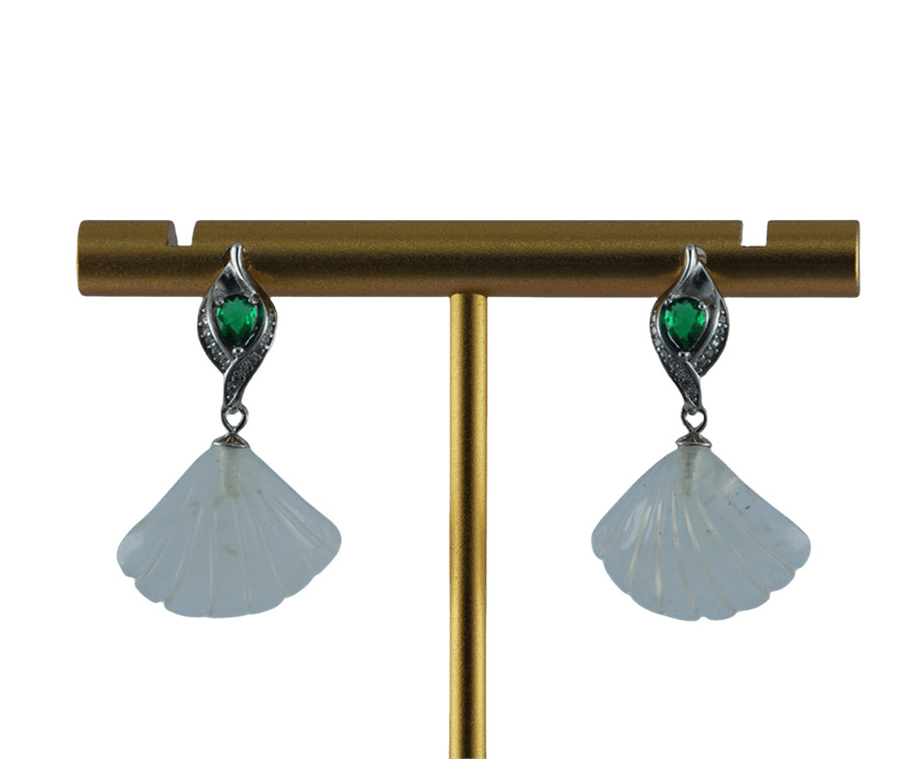 金色花苞形贝壳耳钉