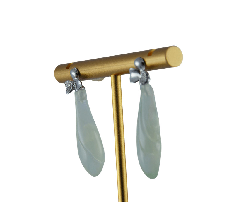 银色三瓣花形玉兰花耳钉 - 图片 2