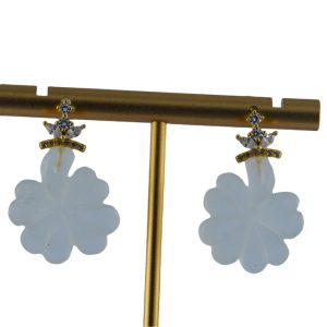 金色花冠形四叶草耳钉