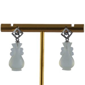 银色桃心形如意瓶耳钉