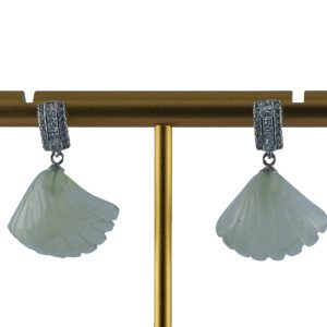 银色长方形贝壳耳钉