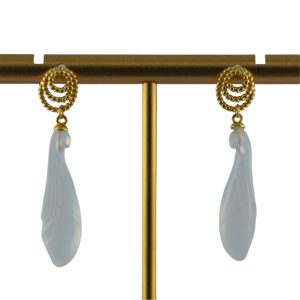 金色圆圈绳玉兰花耳钉