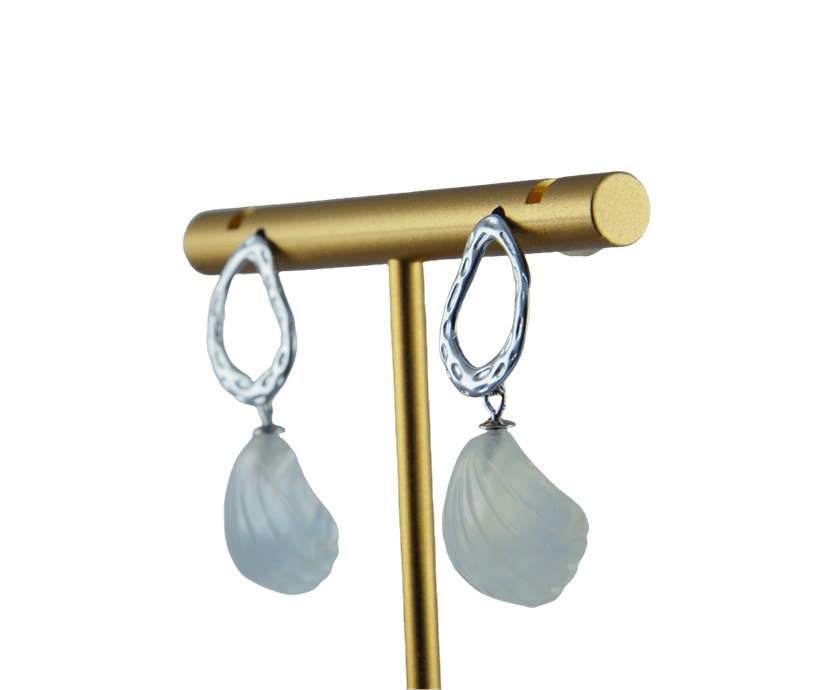 银色圆环形贝壳耳钉 - 图片 2