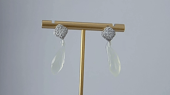 银色菱形网玉兰花耳钉 - 图片 4