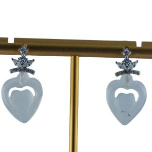 银色皇冠形桃心耳钉