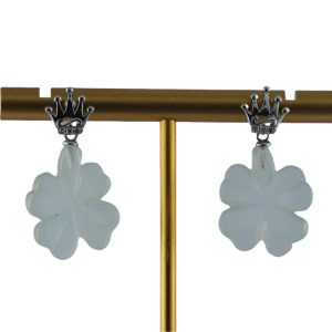 银色皇冠形四叶草耳钉